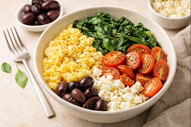 Savory Egg & Spinach Breakfast Bowl — Mediterranean Style